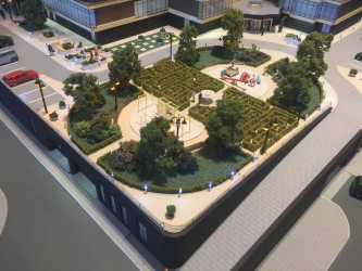 Makieta centrum biznesowego w dokładnej skali i z projektem krajobrazu