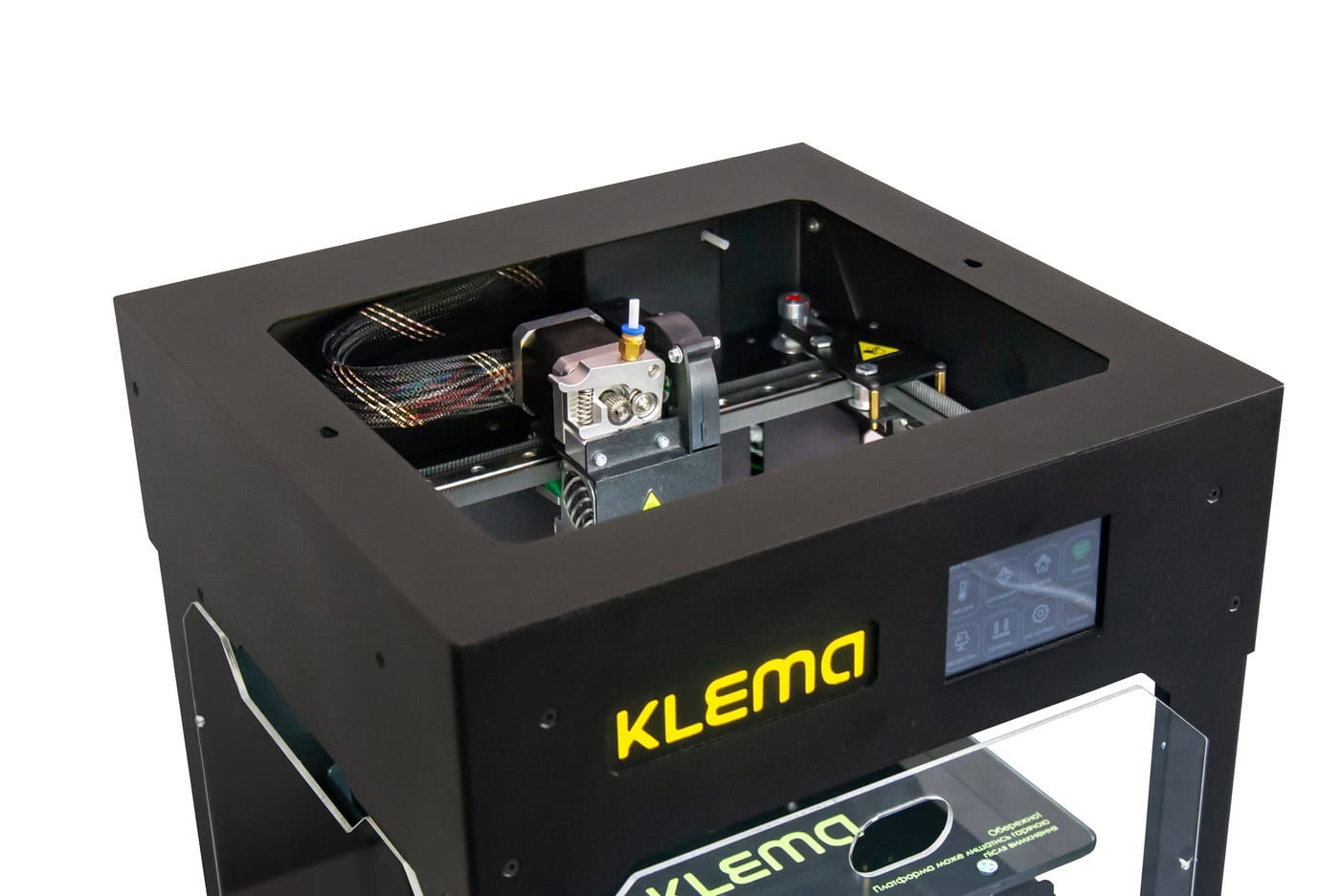 Przemysłowa drukarka 3D KLEMA 250 PRO z zamkniętą komorą i systemem Direct Drive